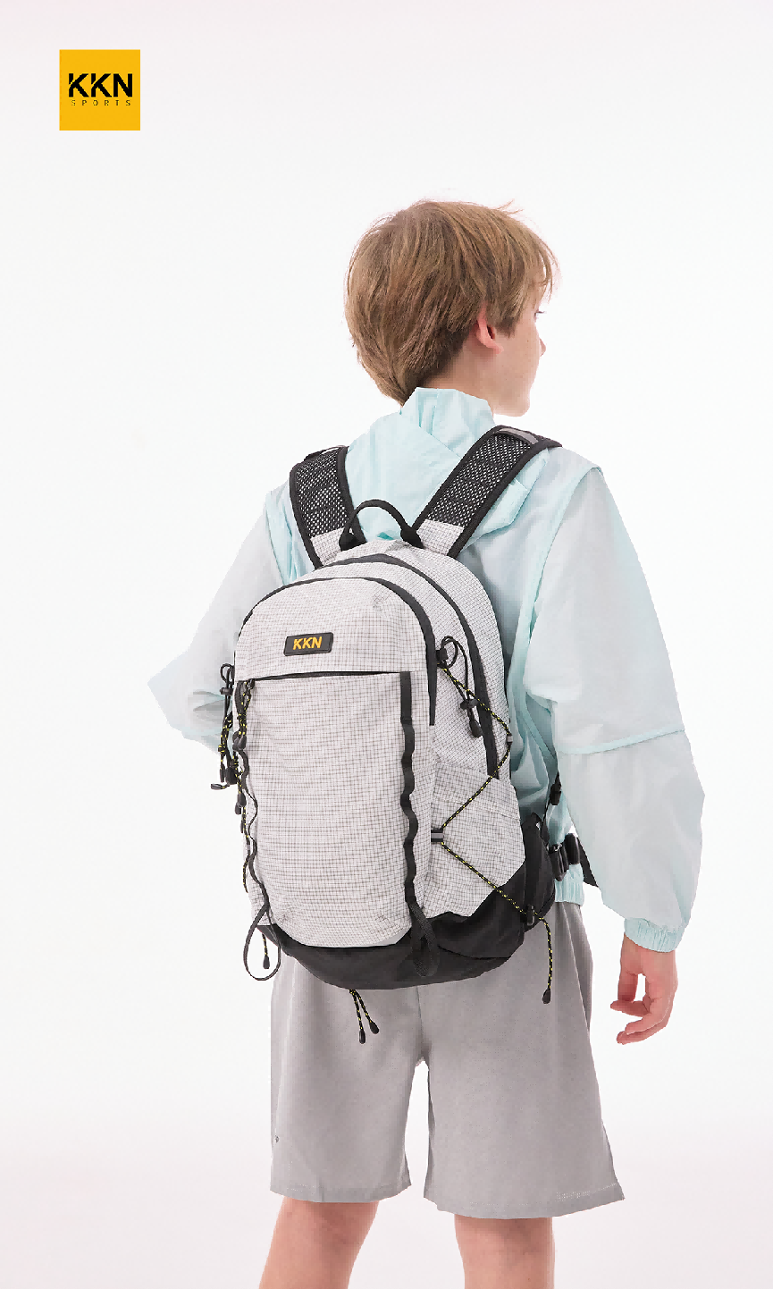 KKN以轻量化设计引领儿童户外新趋势，安全可靠成最大亮点